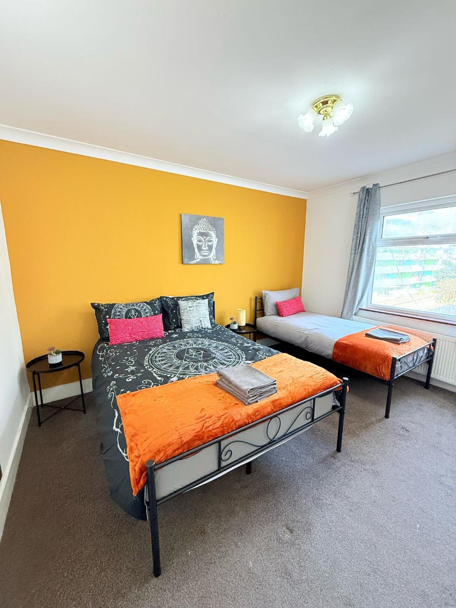 Wembley Rooms Лондон Экстерьер фото