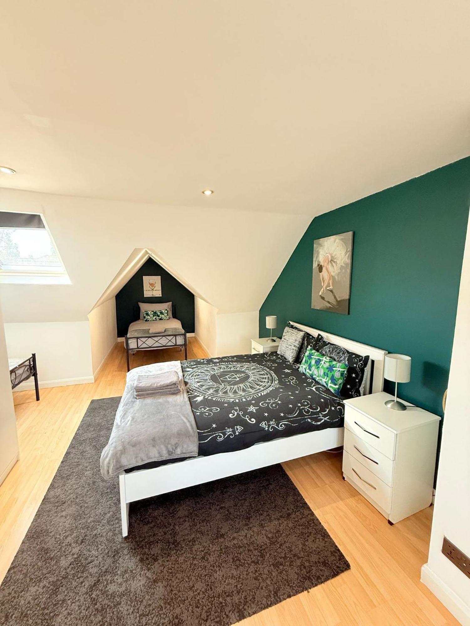 Wembley Rooms Лондон Экстерьер фото