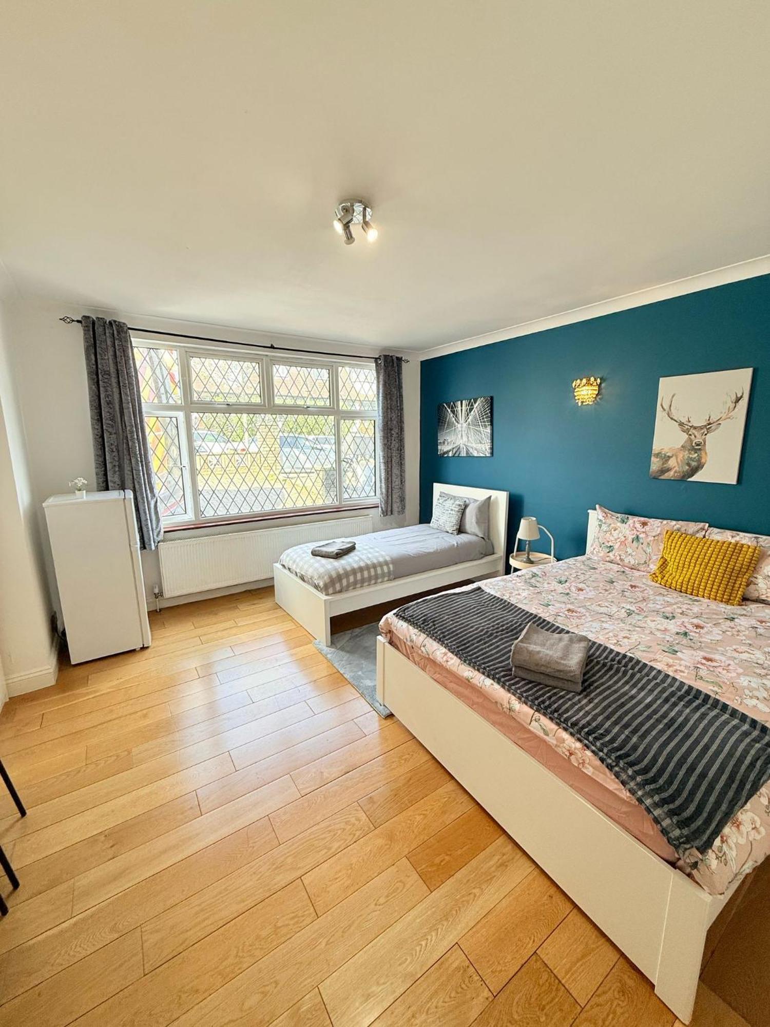Wembley Rooms Лондон Экстерьер фото